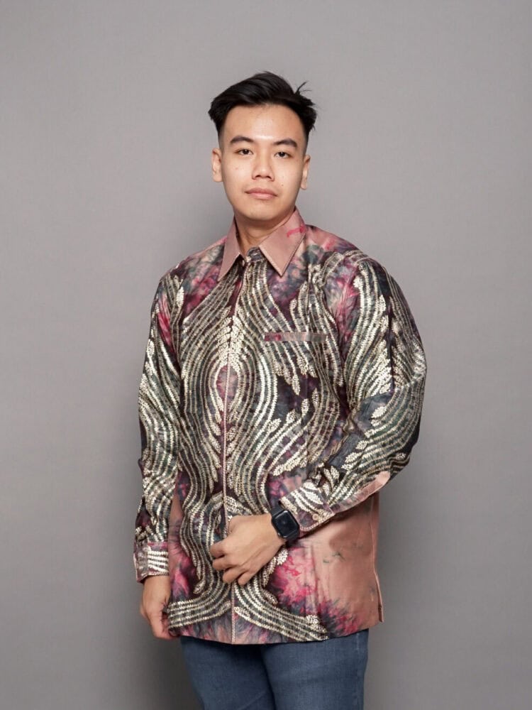 Kemeja Sasirangan Prada